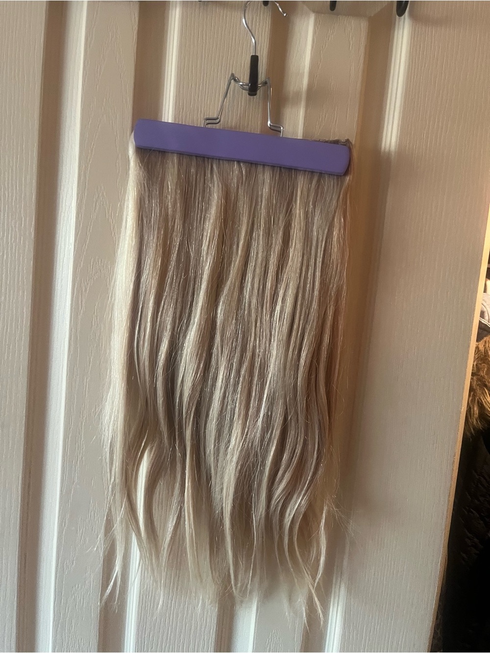 HALO Couture Hair Extentions -Blonde Remy Human Hair - Color # 116 ... 20 inches - Picture 7 of 8